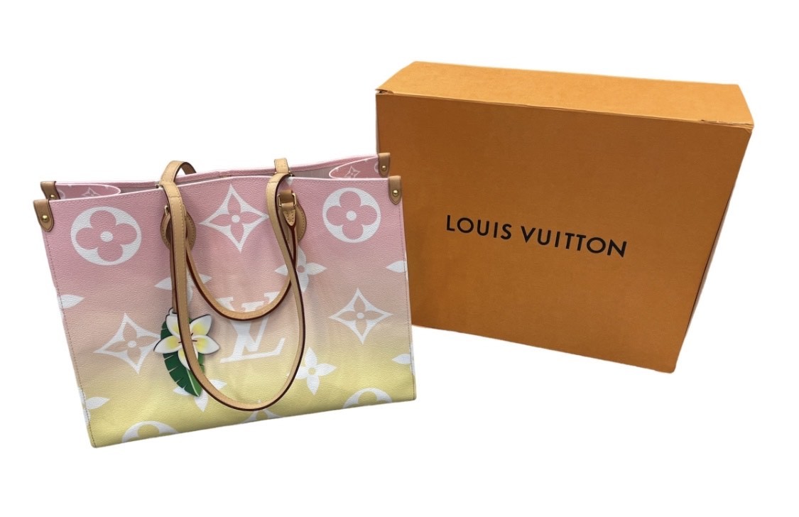 Louis Vuitton OnTheGo GM By The Pool Collection NEW Full Set at