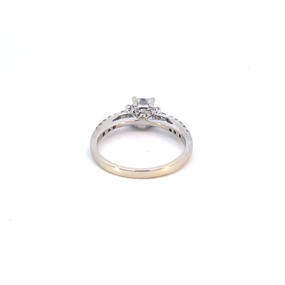  14kt White Gold 1.00ct tw Diamond Engagement Ring (.50ct Princess Cut Center)