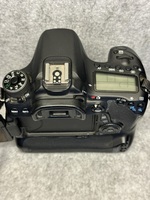 EXC- Canon EOS 70D 20.2MP Digital SLR Camera - Black (Body Only) + Battery Grip