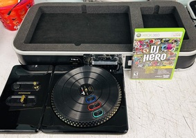 DJ Hero Renegade Edition Xbox 360 Complete! Legs/Game/Turntable/Case