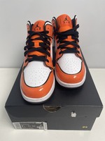 Jordan 1 Mid