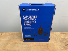 MOTOROLA CLP Series 2-Way Business Radio 1 channel 1 watt UHF CLP1010  