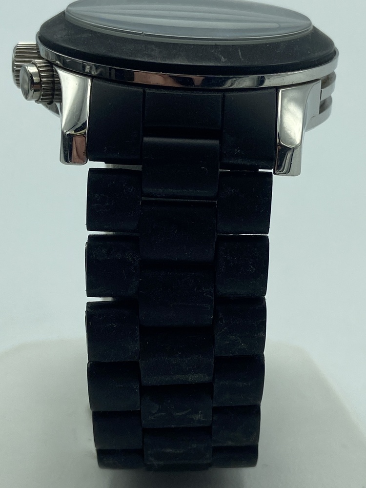 Mk8107 watch outlet