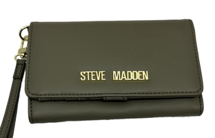 Steve Madden Green Wristlet Wallet