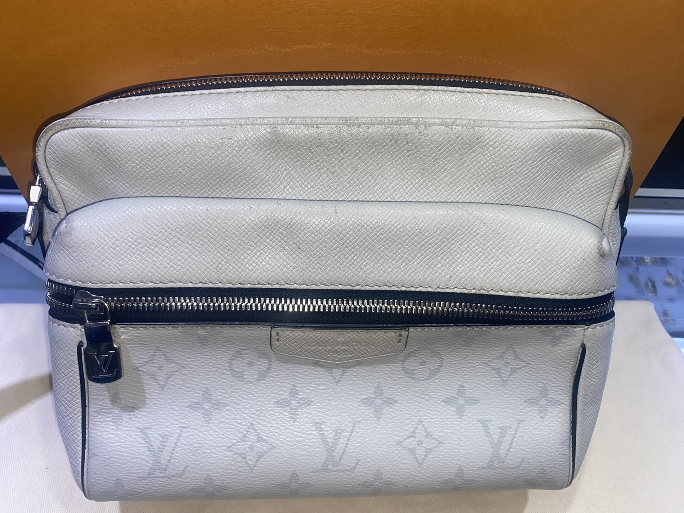Louis Vuitton Taigarama Outdoor Messenger Bag White Leather (SEE