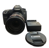 CANON EOS 5D MARK III w/ Lens + Charger / Pre-Owned 