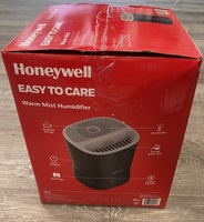 Honeywell 1.5 gal. 500 sq ft Filter Free Warm Mist Humidifier HWM440 