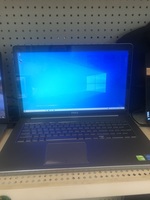 Dell Inspirion Intel  17 / 16 GB / 7000 Series / Pre-Owned 