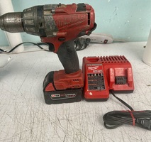 Milwaukee 2604-20 M18 Fuel 1/2 Hammer Drill Driver with Battery and Charger