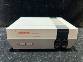 NES Nintendo Entertainment System Classic Edition Mini Console Authentic CLV-001