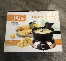 Artesia Electric Fondue/ AR-89021 / Open Box 