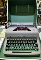 Vintage Royal Quiet DeLuxe Green & Gray Portable Typewriter, Case, Works.