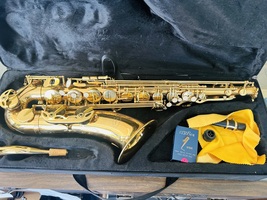 CONDUCTOR 300 Gold Alto Saxophone w/ vase & Accessories