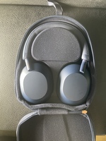 Sony headphones  yy2954
