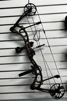 Bear Archery Attitude RH Compound Bow 70lb DW 28DL