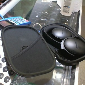 Bose QuietComfort Bluetooth Wireless Noise Cancelling Headphones qc35 ii