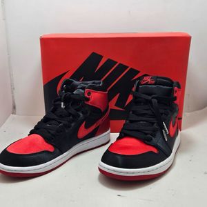 Jordan 1 Retro High OG Satin Bred (Women's) Size 8