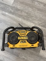 DeWalt DC011 Job Site Radio