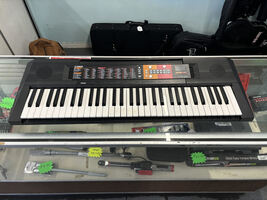 Yamaha PSR-F51 61 Key Electronic Keyboard Portable