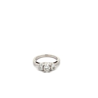 10kt White Gold 1.00ct tw Oval Diamond 3 Stone Ring