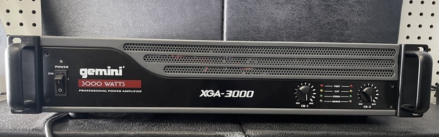 Gemini XGA-3000 Watts Professional DJ/PA Live Sound Power Amplifier XGA3000