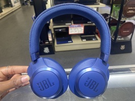 JBL Live 660NC Over-Ear Noise Cancelling Bluetooth Headphones - BLUE