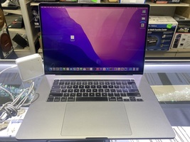 2019 Apple MacBook Pro 16 Inch A2141 2.6 GHz i7 500GB SSD 16GB RAM