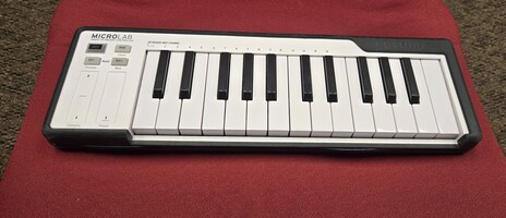 Arturia MicroLab Smart Keyboard Controller