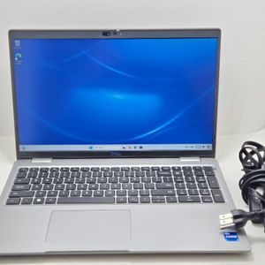 Dell Latitude Laptop 5540 with Intel i7 16GB Ram, 500GB Storage w/Charger 
