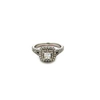  0.950% Platinum .40ct tw Diamond Ring