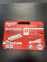 Milwaukee 32pc metric & Ratchet Set-FREE SHIPPING-