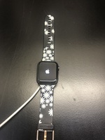 Apple Watch  SE / 40MM / Black / Pre-Owned 