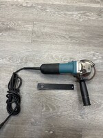 Makita 9554NB angle grinder 120 volts