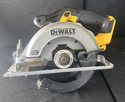 DeWalt 20V MAX Cordless 6.5 in. Sidewinder Style Circular Saw DCS393