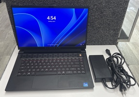 Alienware M15 R6 15.6" (1TB 256GB SSD, Core i7-11800H, 32 GB RAM, 8GB GPU)