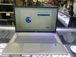 HP Laptop 17-cn2000nr, 17.3", Intel Core i3-1215U @ 8 GB, 256GB SSD, Touchscreen