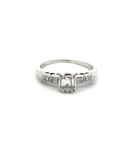  18kt White Gold .60ct tw Diamond Engagement Ring (.50ct center) Size 6.75