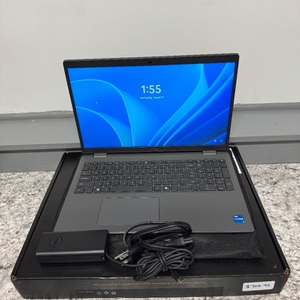 Dell latitude 3550 13th gen i5, 8gb ram, 256gb ssd, and UHD graphics 