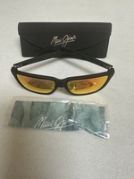 Maui Jim Cruzem Hawaii Lava Polarized Lenses Matte Black Frames MJ 864 -02A