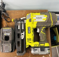 Ryobi P326 18V One+ AirStrike Cordless Finish Nailer with Battery and Charger