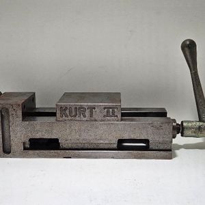 KURT 4" PULL-TYPE II CNC MACHINE VISE #PT400A 