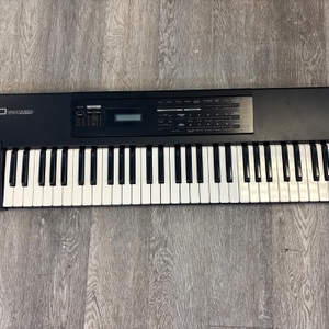 Roland XP-10 Multitimbral Synthesizer Keyboard