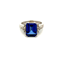 10kt White Gold .20ct tw Diamond & Blue Sapphire Ring