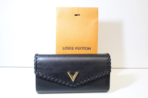 Louis Vuitton Black Portefeuille Sarah Wallet with COA