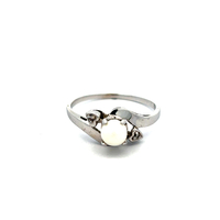 14kt White Gold Diamond & Pearl Ring
