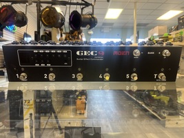 MOEN GEC9 V2 COMMANDER Effects Switcher and Control Station