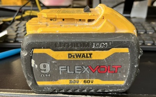 DeWALT DCB609 FlexVolt 20V / 60V MAX 9.0Ah 9 AH Lithium-Ion Battery