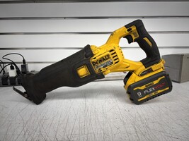 DEWALT DCS389 FLEXVOLT BL Li-Ion Cordless Sawzall Kit W/ 9Ah Battery 