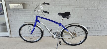 Giant Simple Seven 26" Cruiser Bike