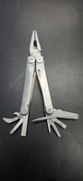 Leatherman Wave Multitool in Leather Sheath